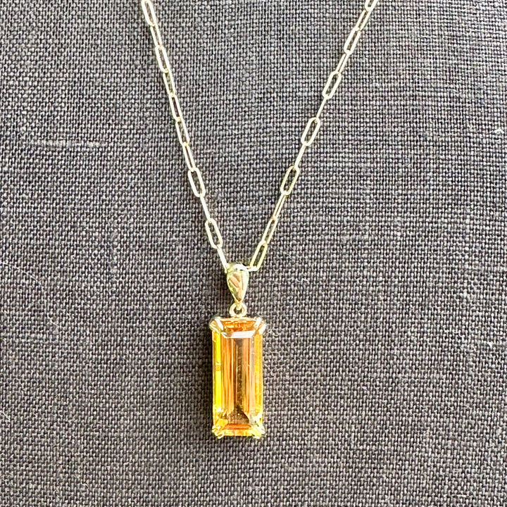 7.67ct Citrine pendant