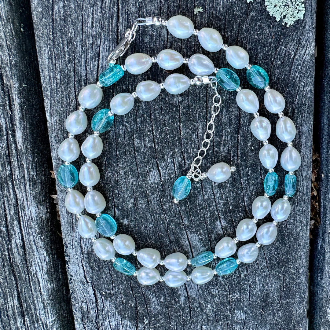 Apatite and freshwater pearl necklace