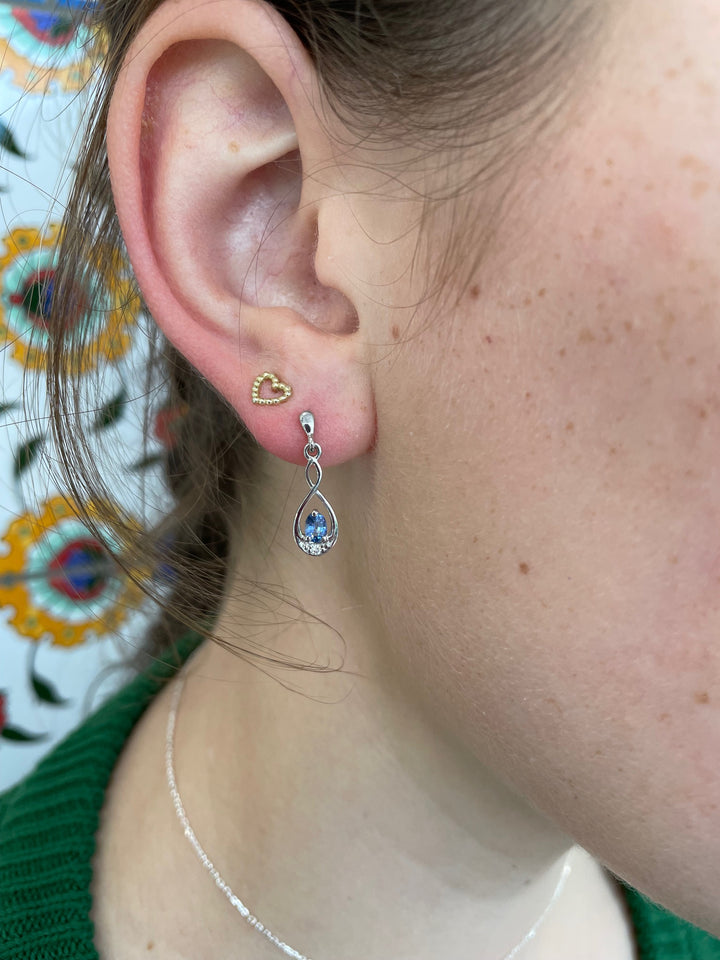 9ct Gold Ceylonese Sapphire Earrings