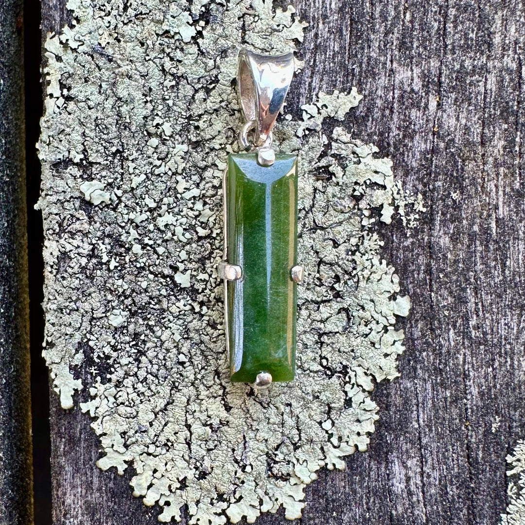 Sterling Silver New Zealand Greenstone Pendant