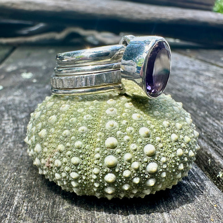 Brazilian amethyst unity ring