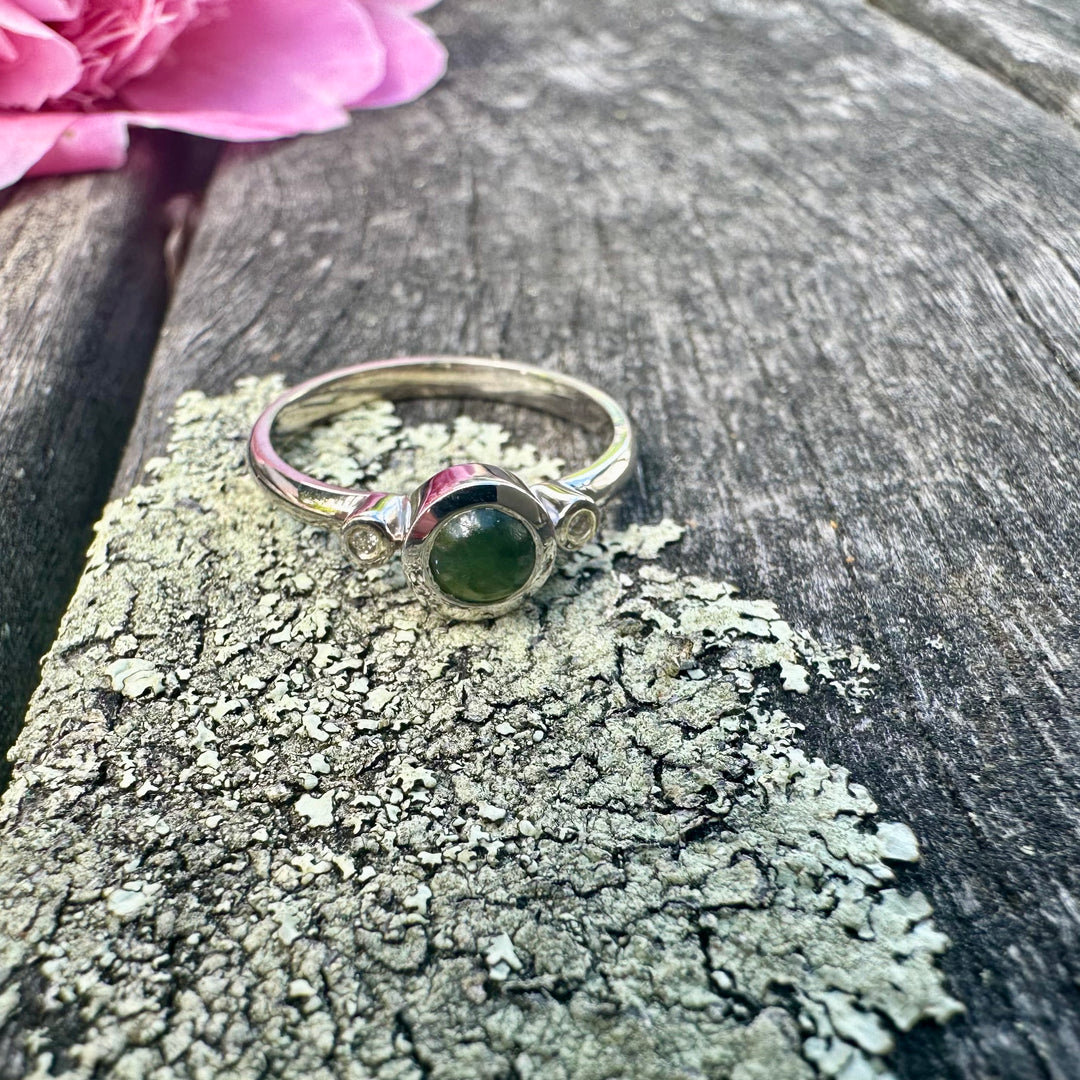 9ct White Gold New Zealand Greenstone LOVE Ring