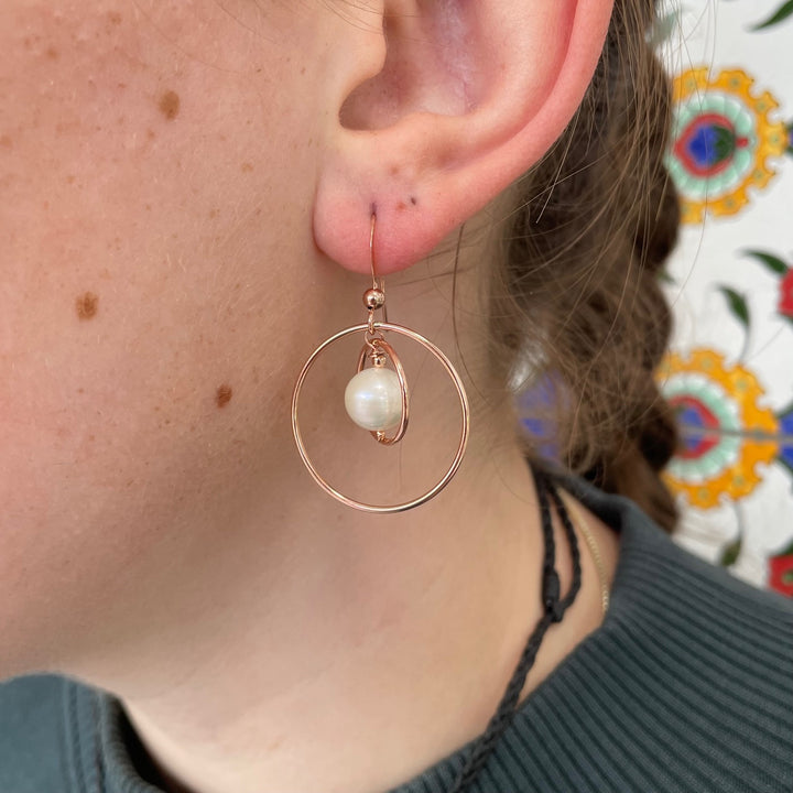 White freshwater pearl double hoop earrings