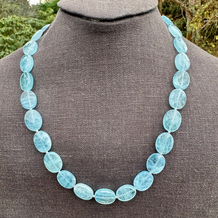 Faceted aquamarine necklace