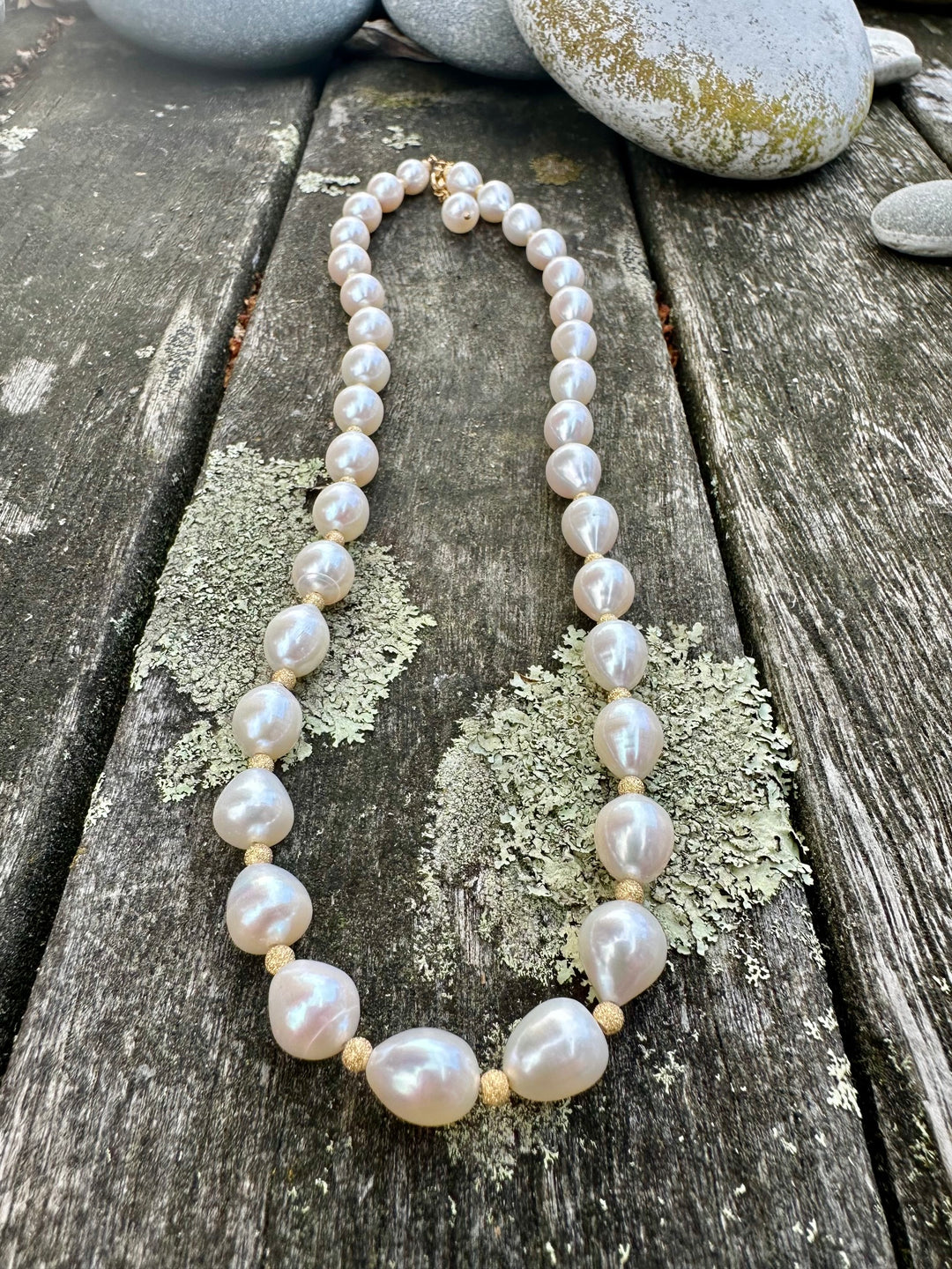 Cream freshwater pearl necklace