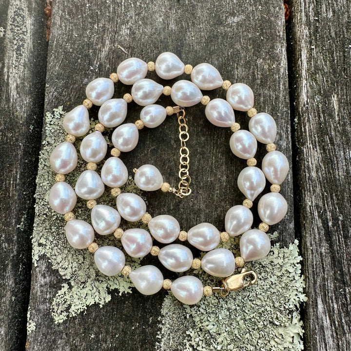 Cream freshwater pearl necklace