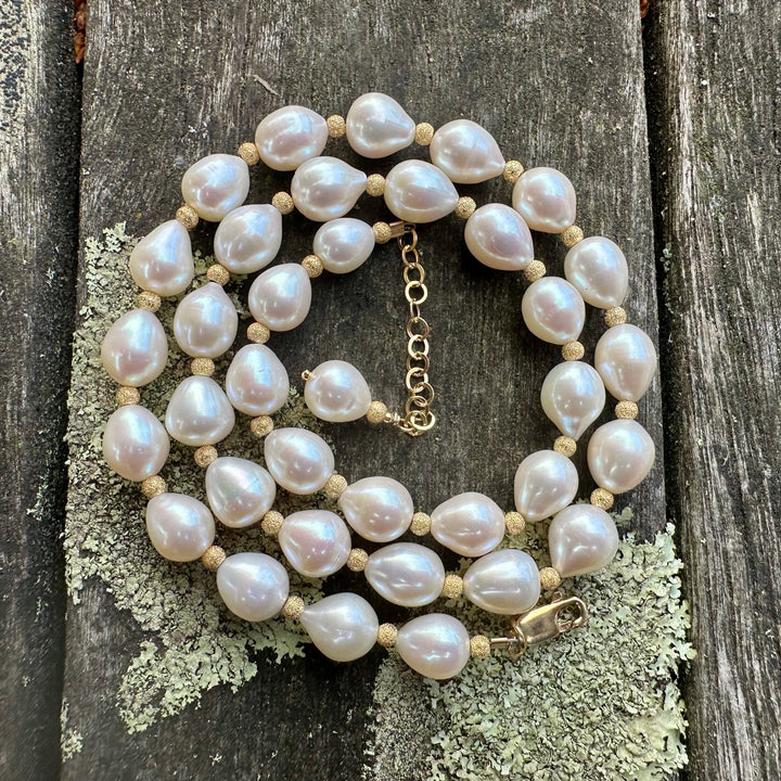 Cream freshwater pearl necklace