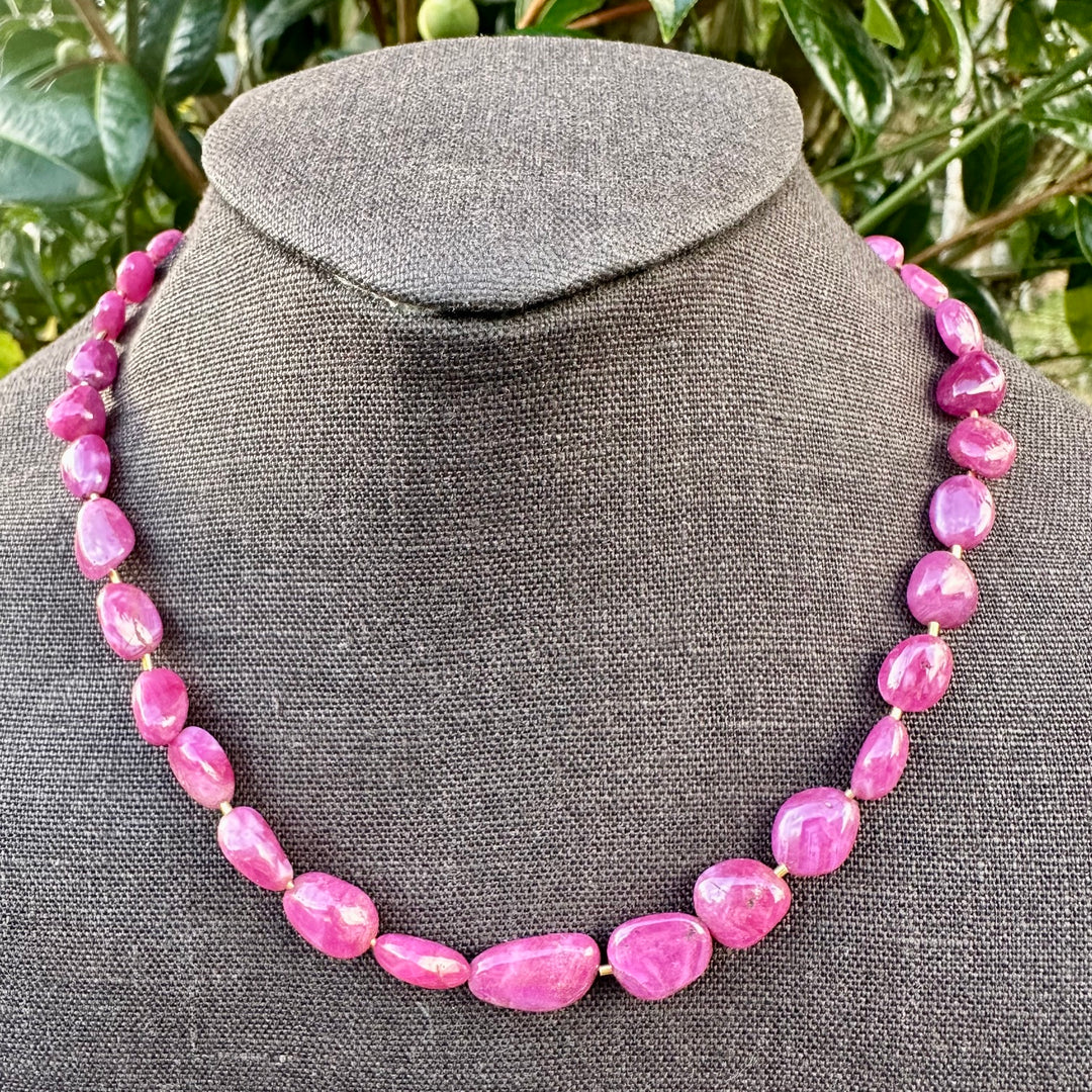 Indian ruby with 18ct gold beads