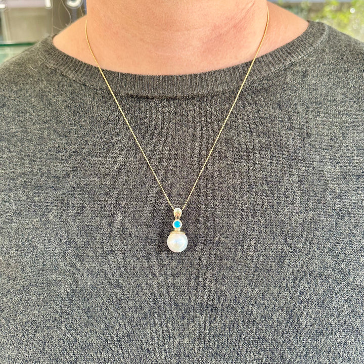 Freshwater pearl & zircon pendant