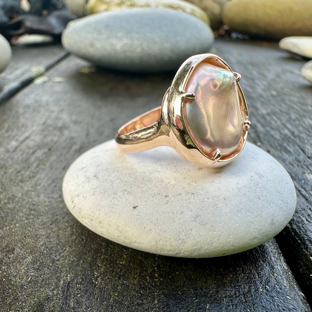pink freshwater pearl in 9ct antique rose gold