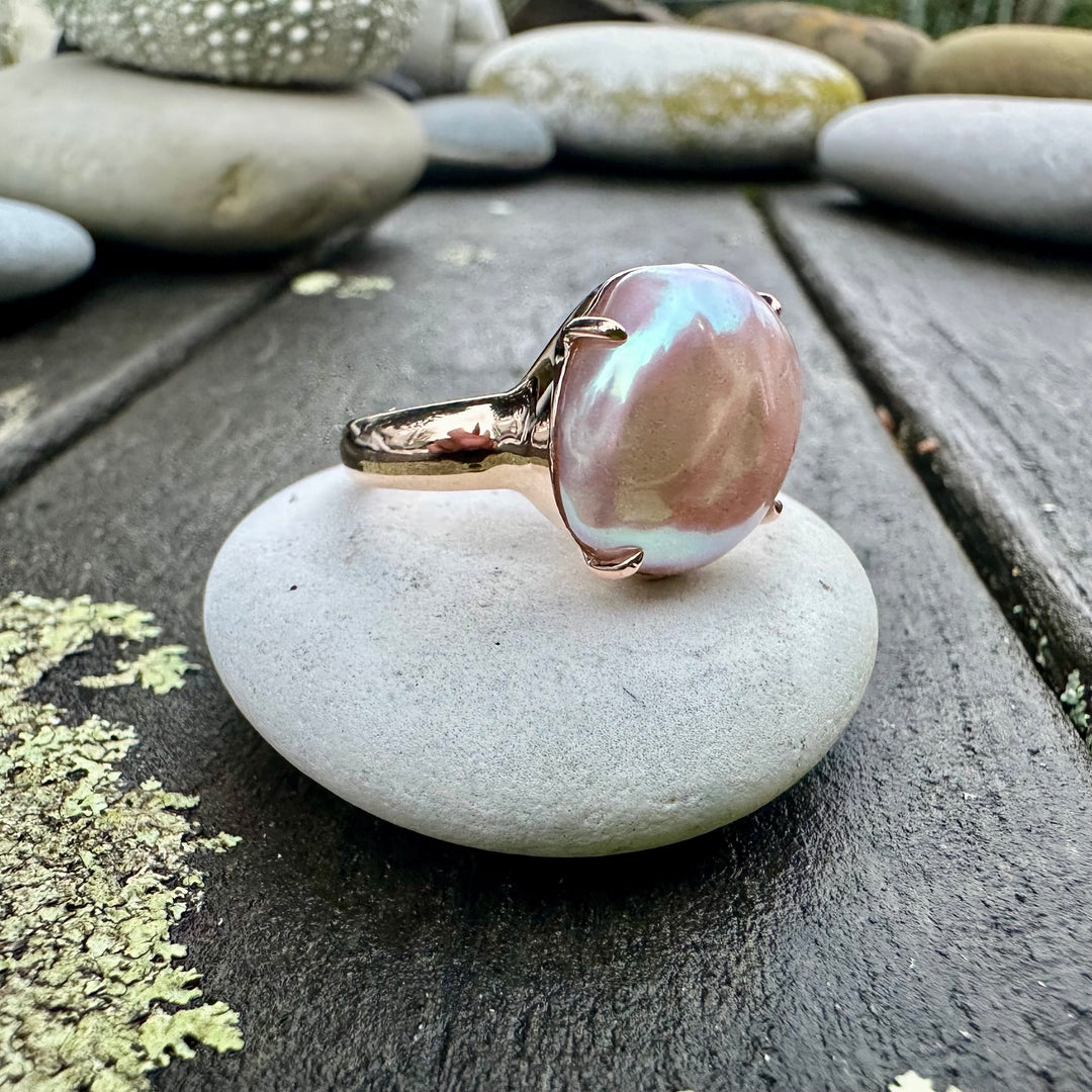 Contemporary pink freshwater pearl ring