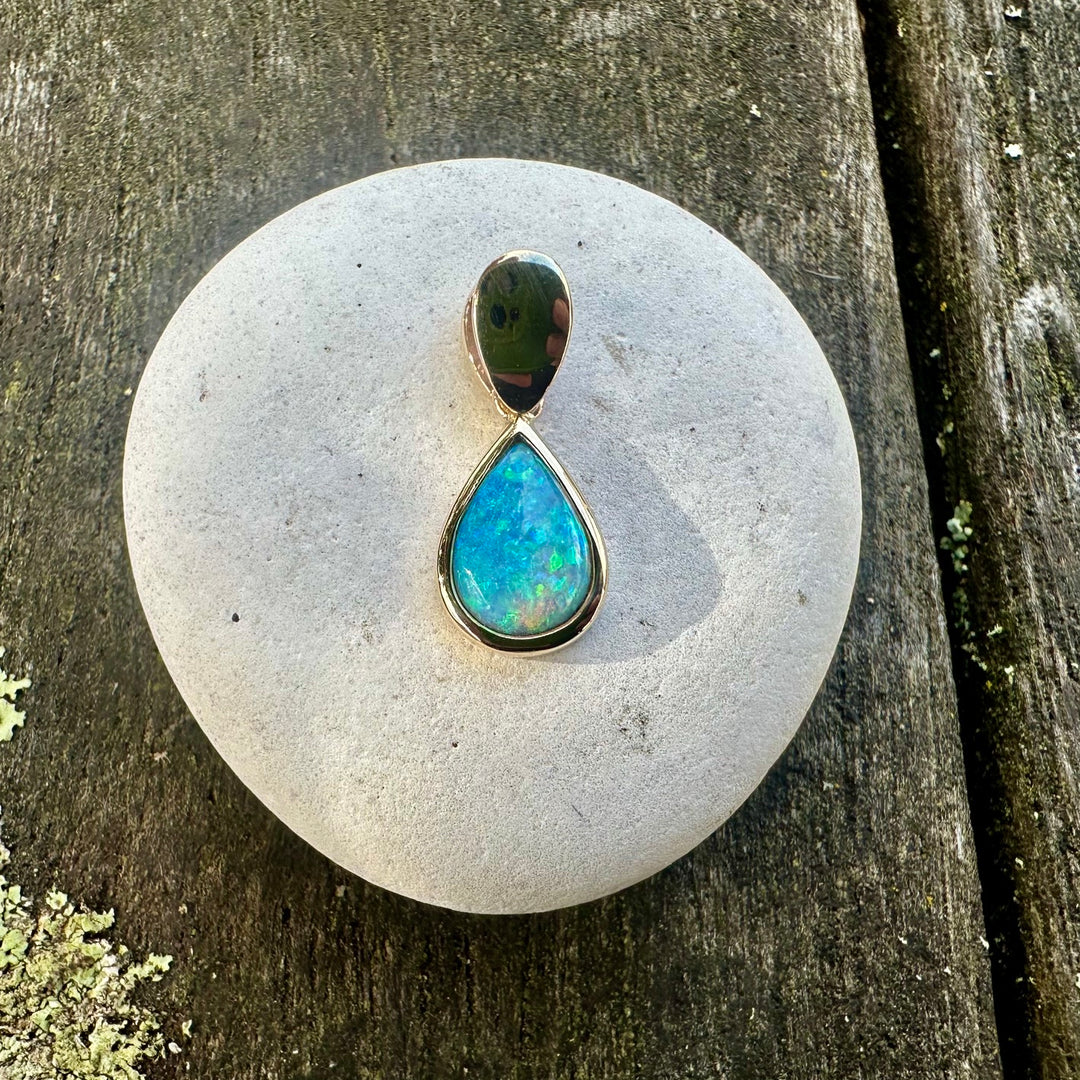 .96ct Opal Australian crystal pendant
