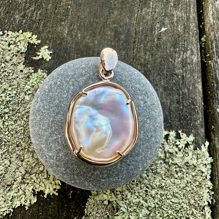 Contemporary Pink freshwater pearl pendant