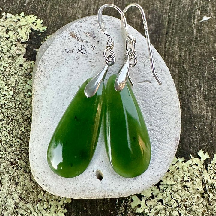 Pepe kawa kawa greenstone matched pair earrings