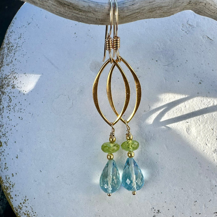 gorgeous faceted blue topaz &amp; peridot drop earrings
