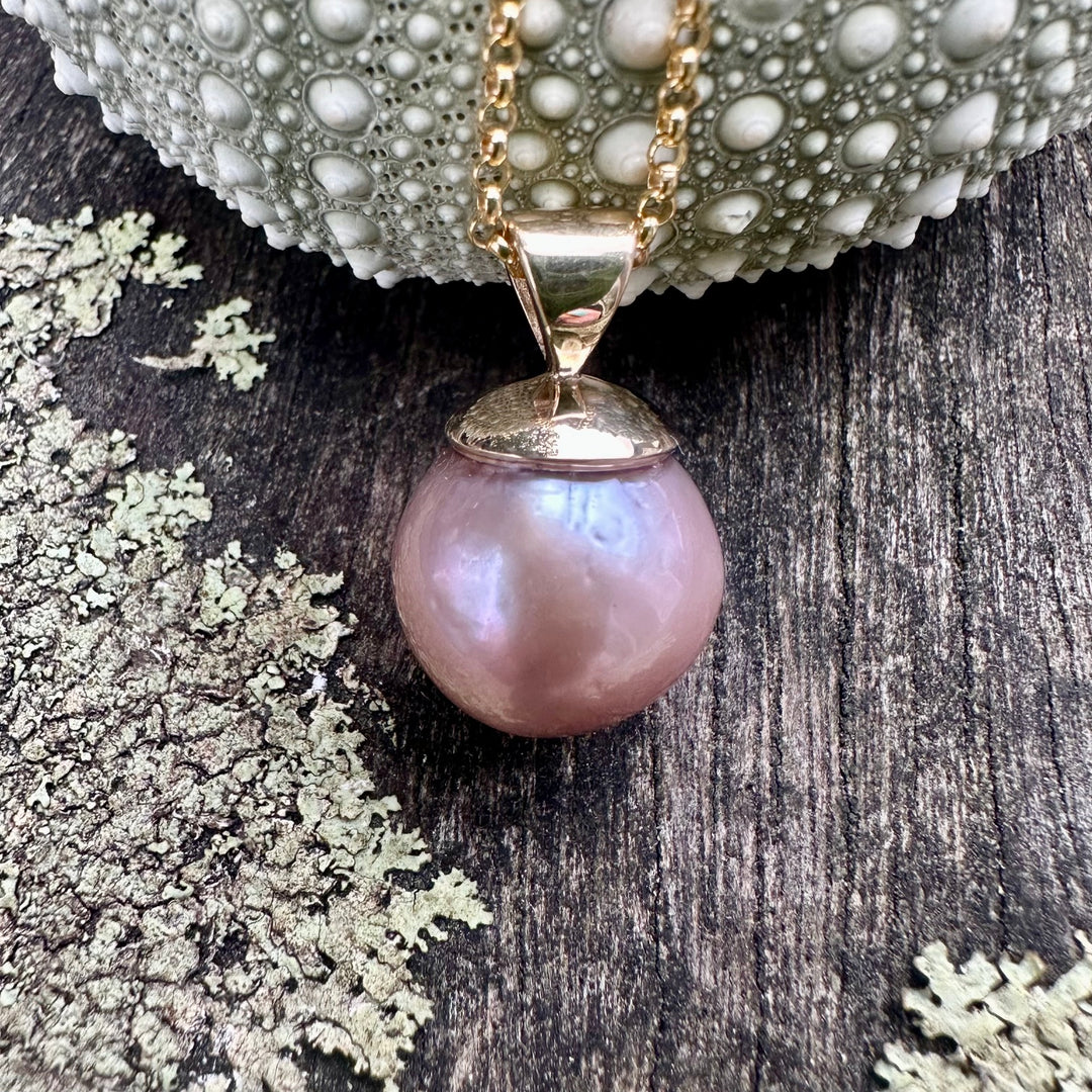 Pink baroque freshwater pearl pendant
