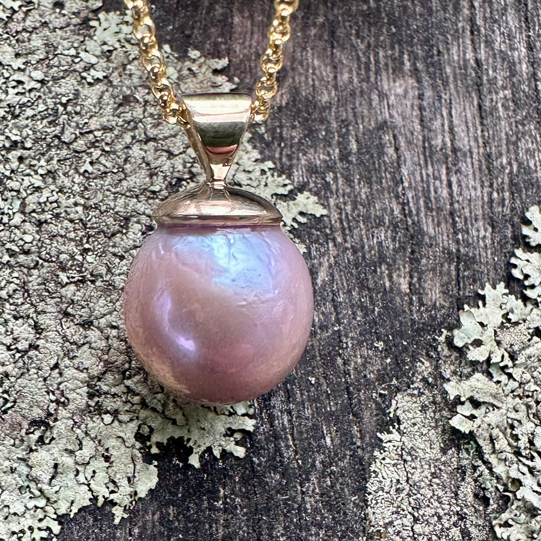 Pink baroque freshwater pearl pendant