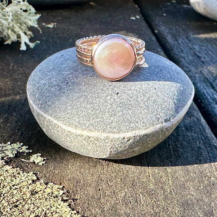 Pink freshwater pearl fine unity ring