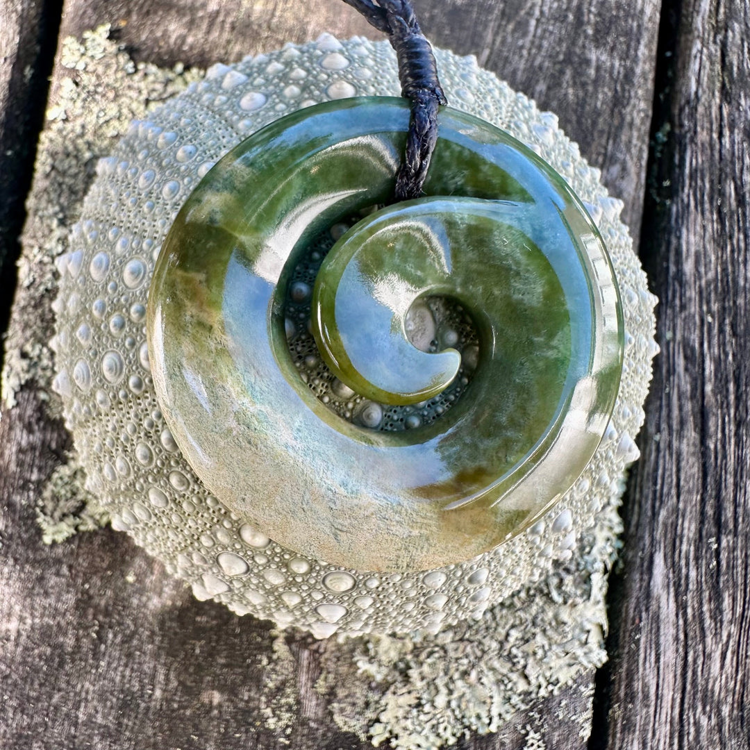 Medium Marsden flower koru