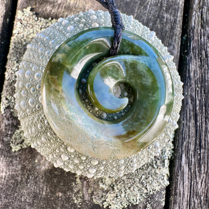 Medium Marsden flower koru