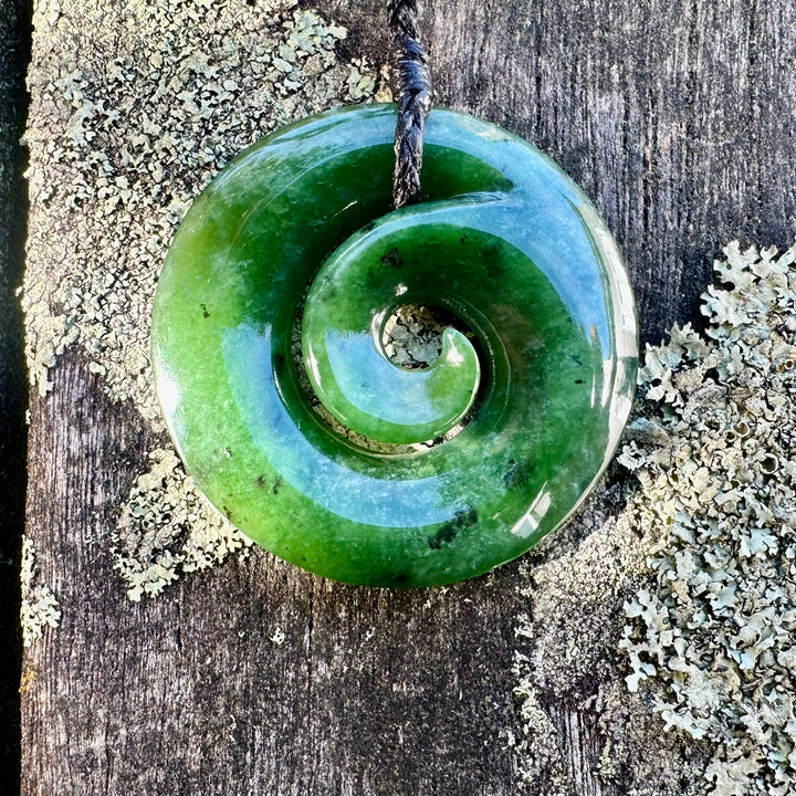 medium kawa kaw koru