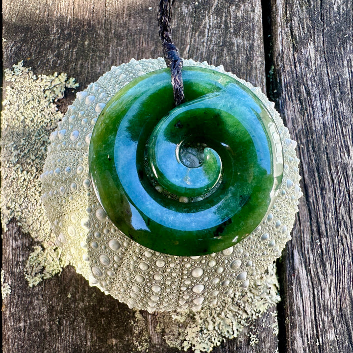 medium kawa kaw koru
