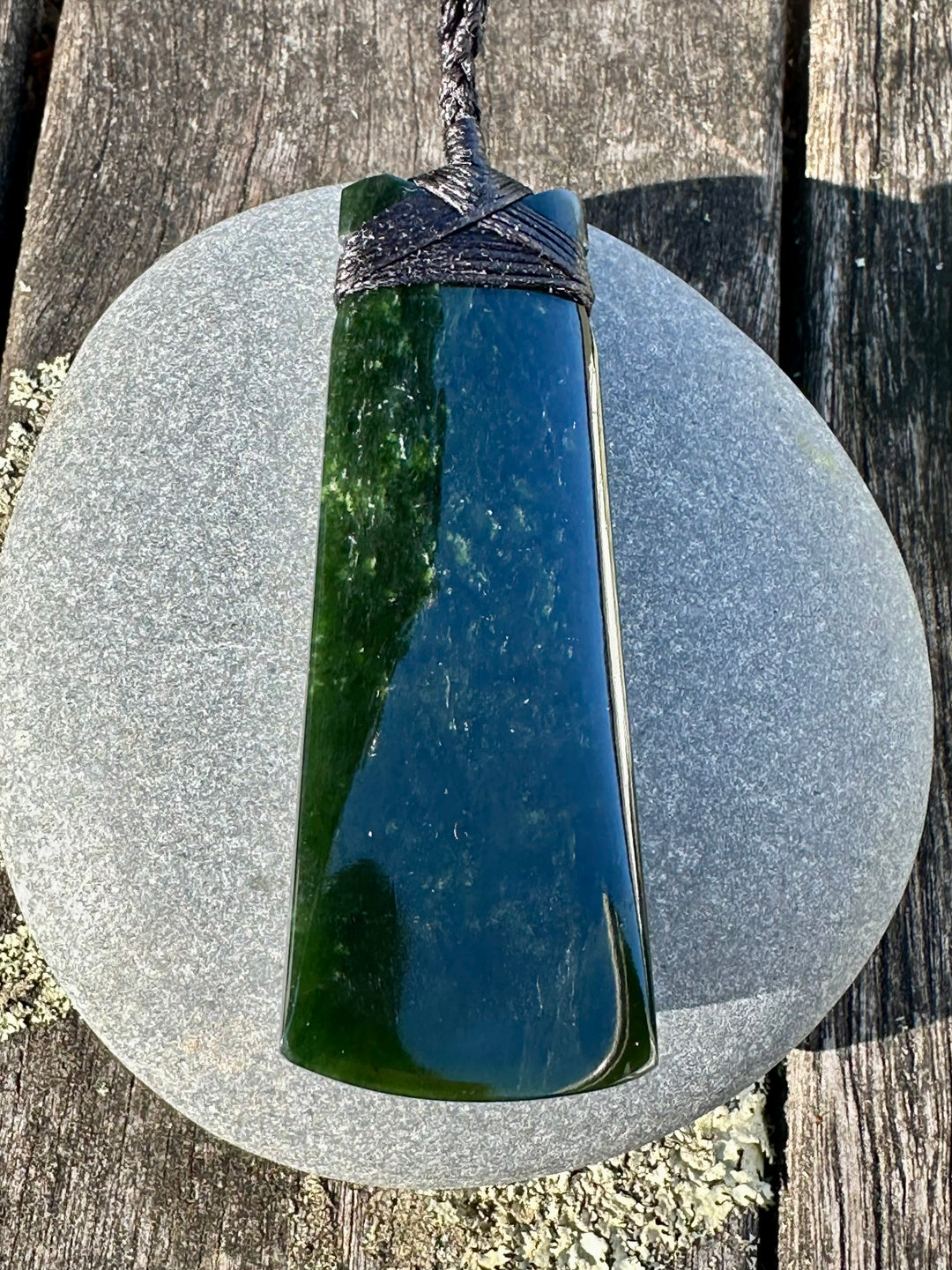 large dark NZ greenstone toki