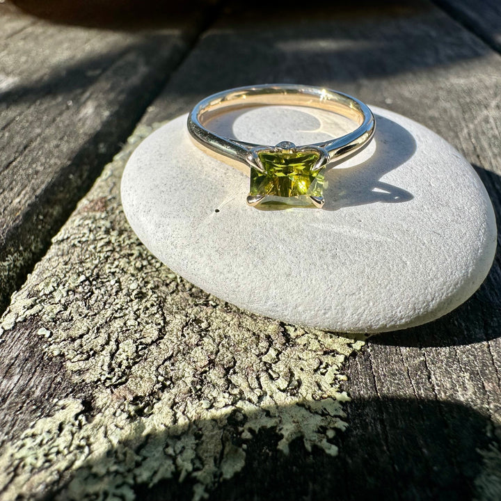 .87ct peridot ring