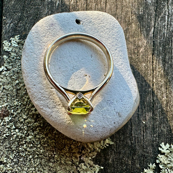 .87ct peridot ring