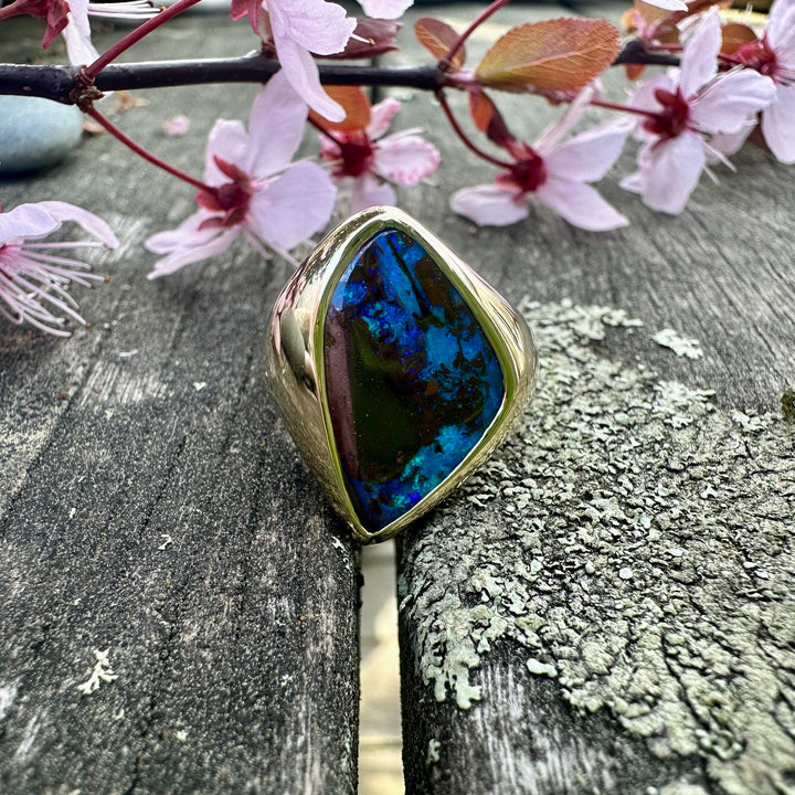 8ct Winton Boulder opal signet ring