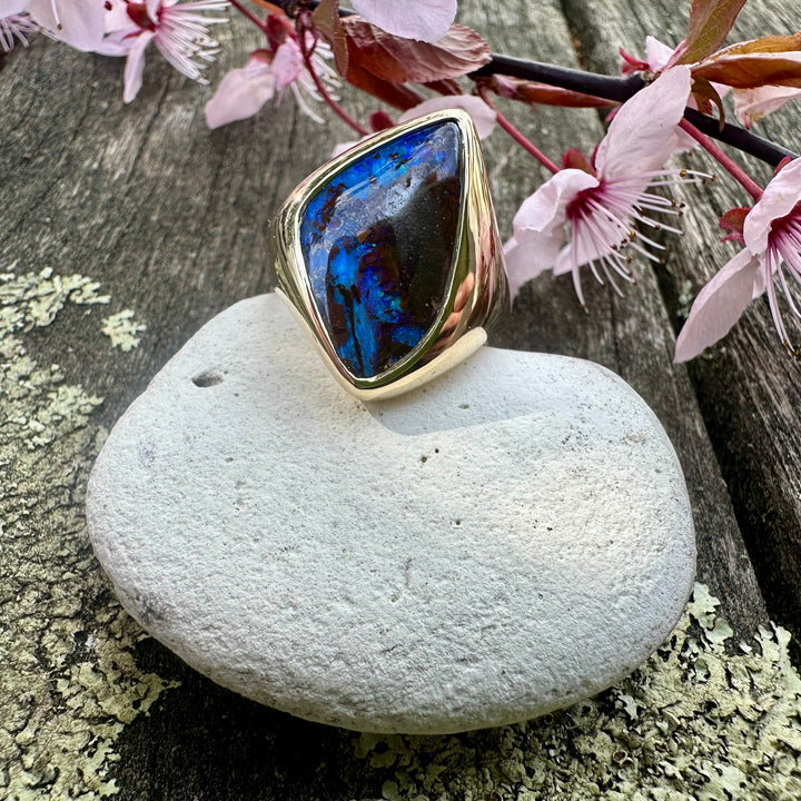 8ct Winton Boulder opal signet ring
