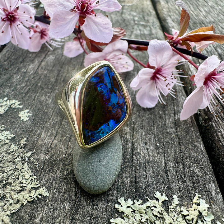 8ct Winton Boulder opal signet ring