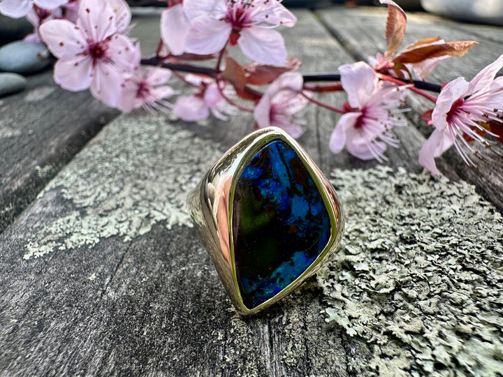 8ct Winton Boulder opal signet ring