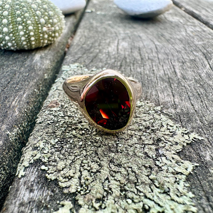 5.92ct rhodolite garnet signet ring