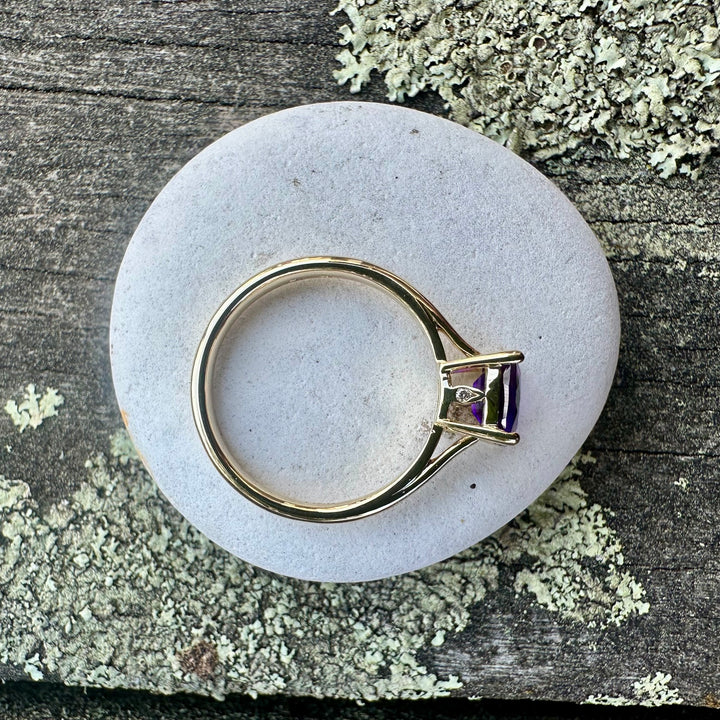 .77ct cushion cut amethyst ring