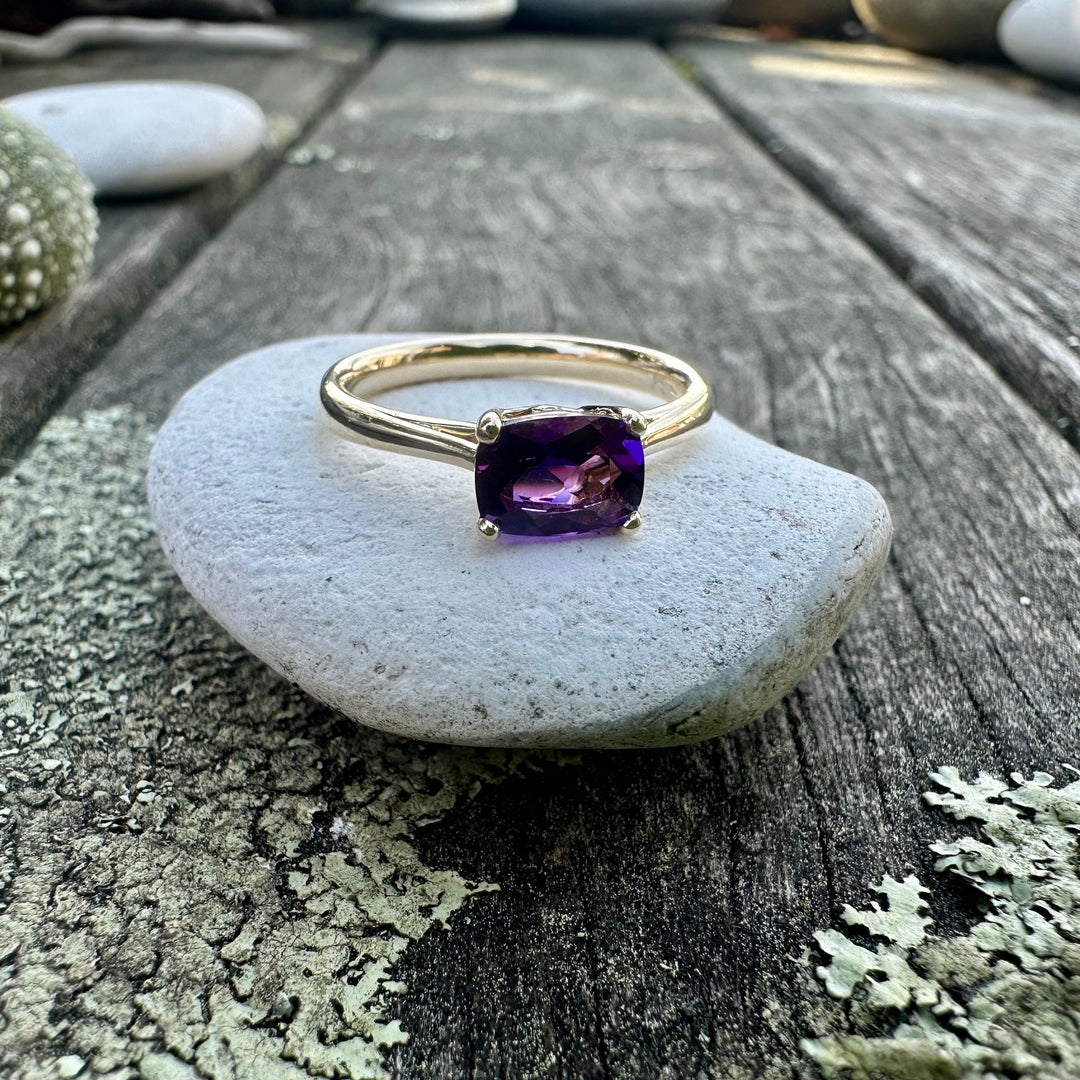 .77ct cushion cut amethyst ring