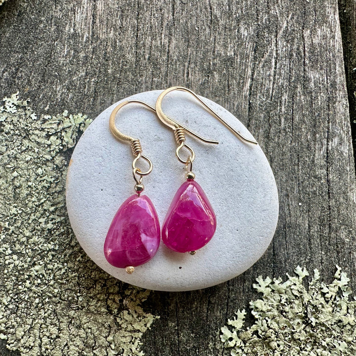 Indian ruby earrings in 14ct yellow gold