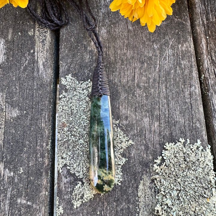 medium Marsden flower roimata