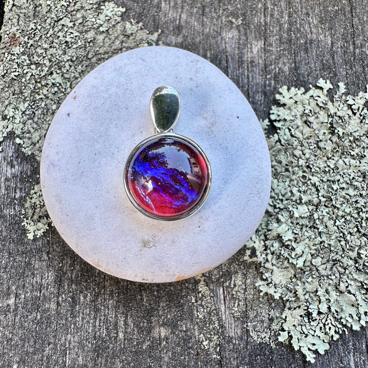 14mm vintage dragons breath pendant