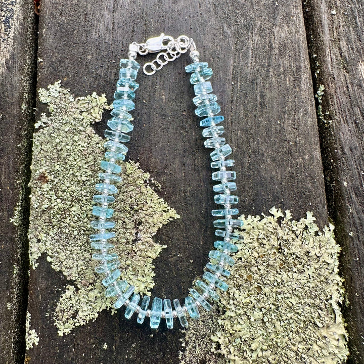 Faceted aquamarine rondel bracelet