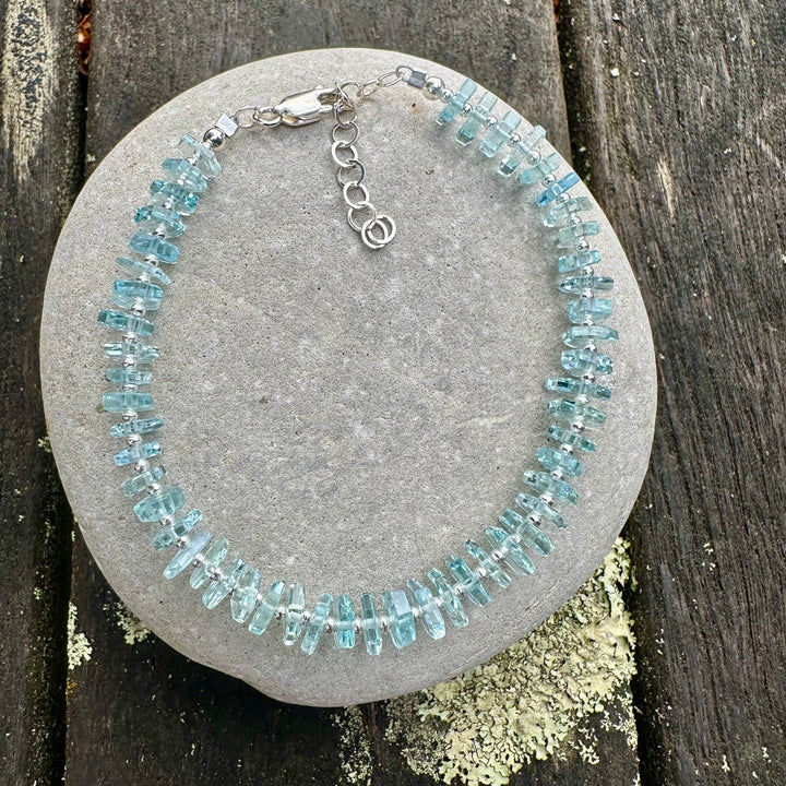 Faceted aquamarine rondel bracelet