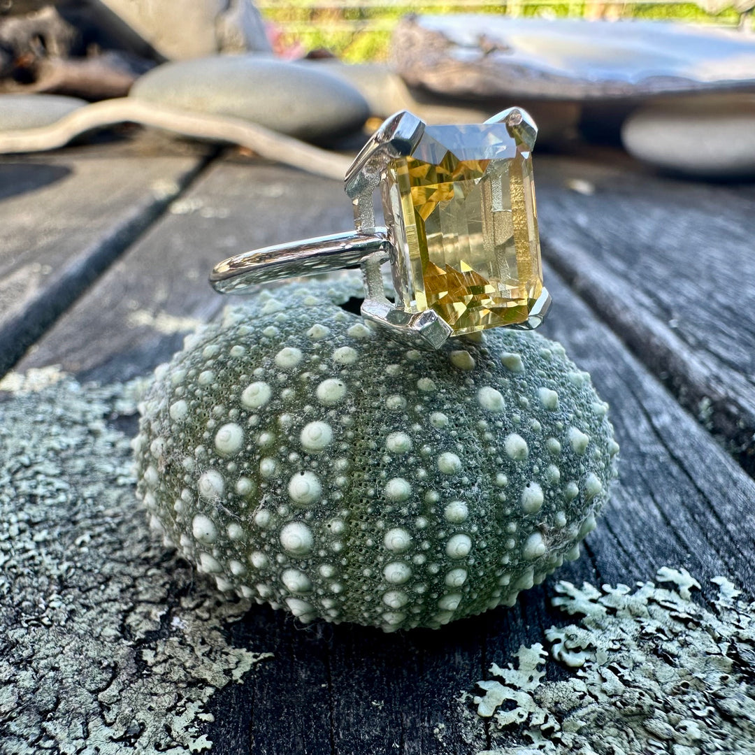 Citrine Ouruhia ring