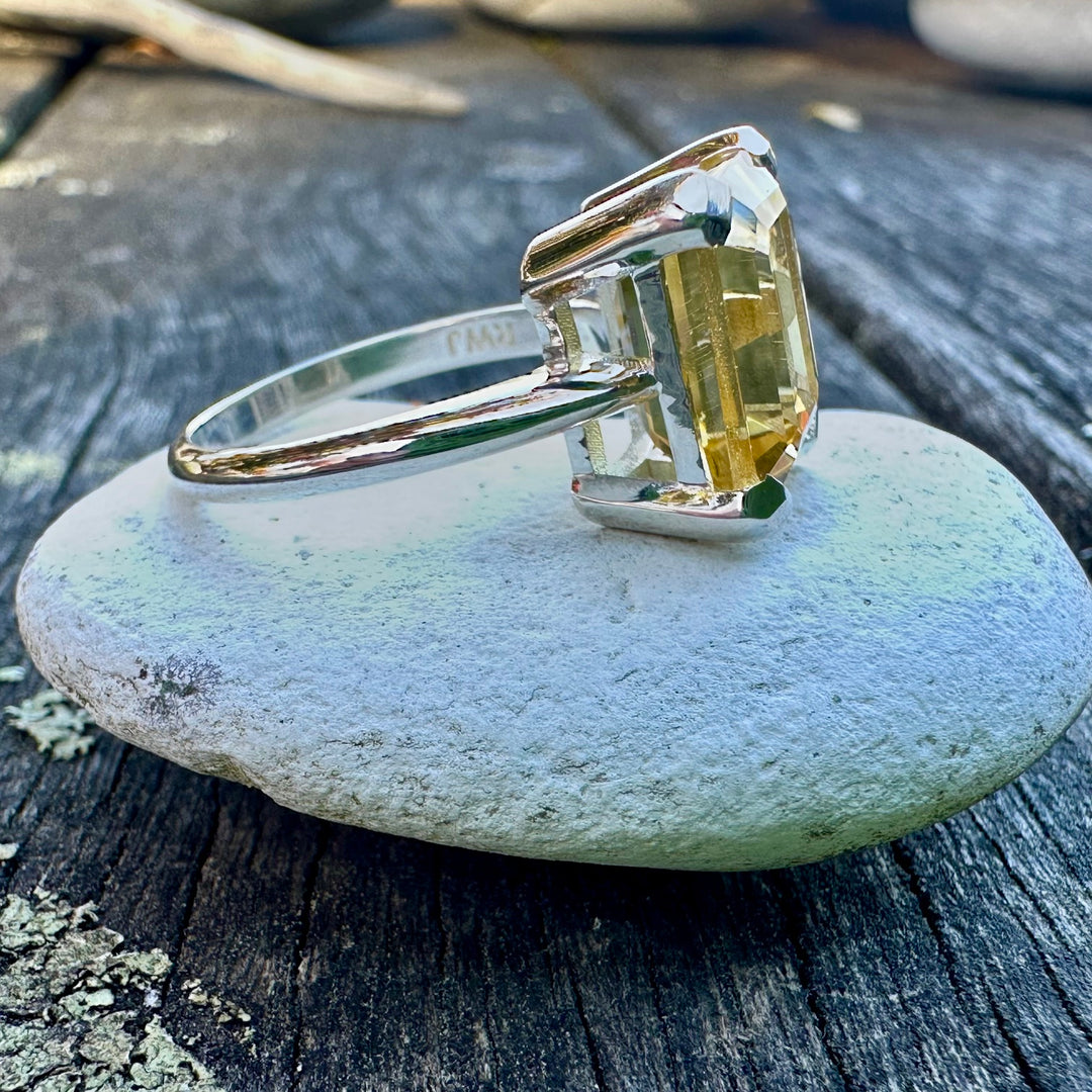 Citrine Ouruhia ring