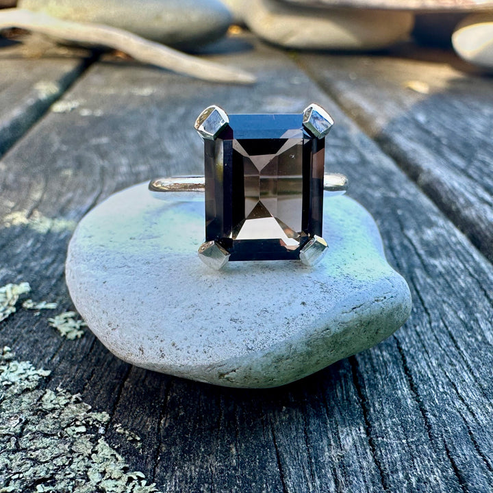 Smoky Quartz Ouruhia ring