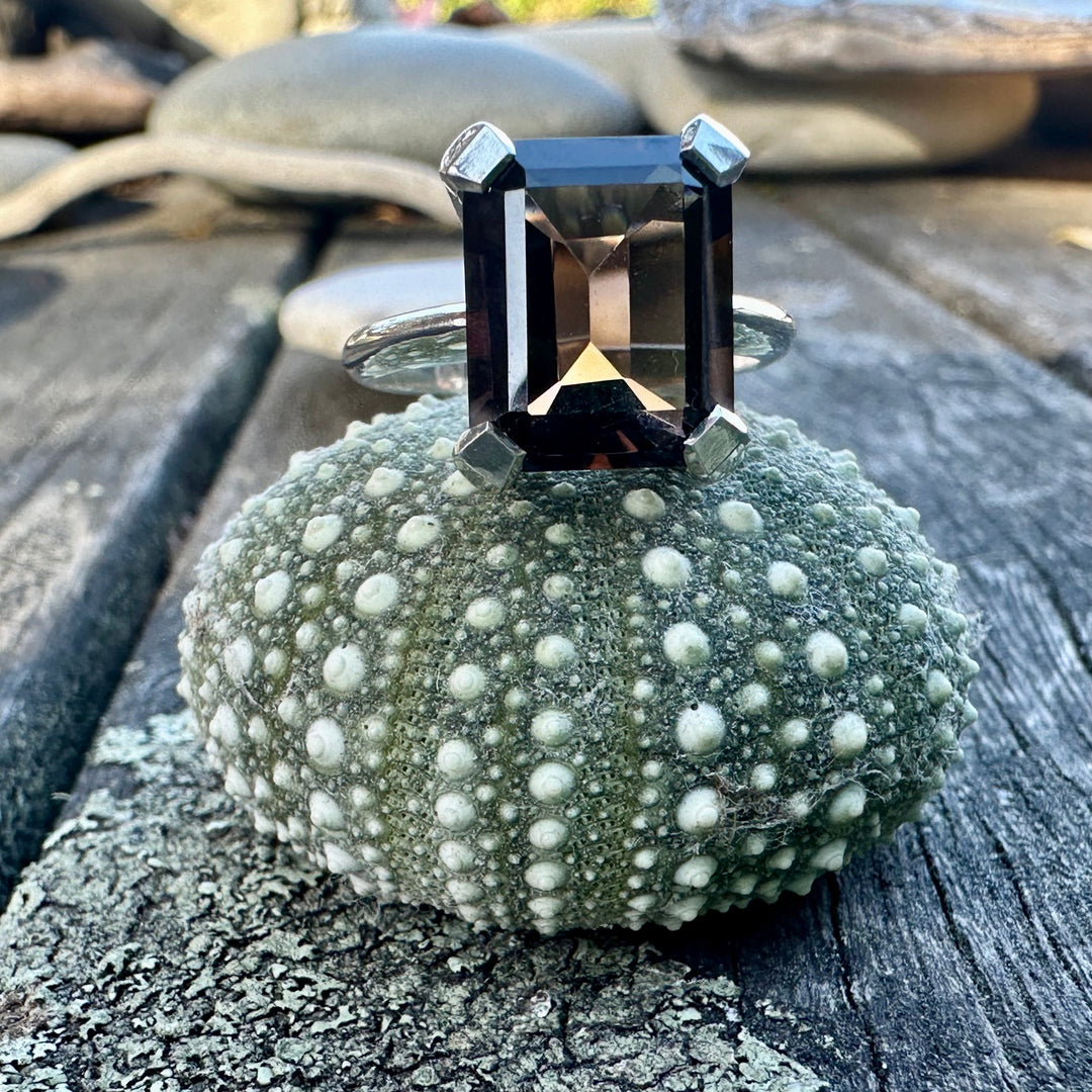 Smoky Quartz Ouruhia ring