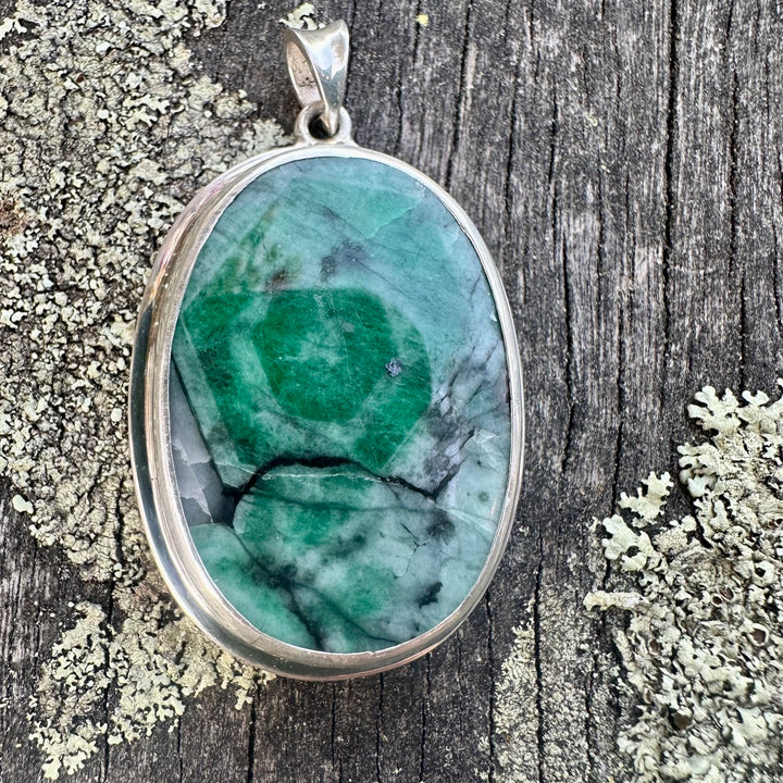 Brazilian emerald pendant in sterling silver