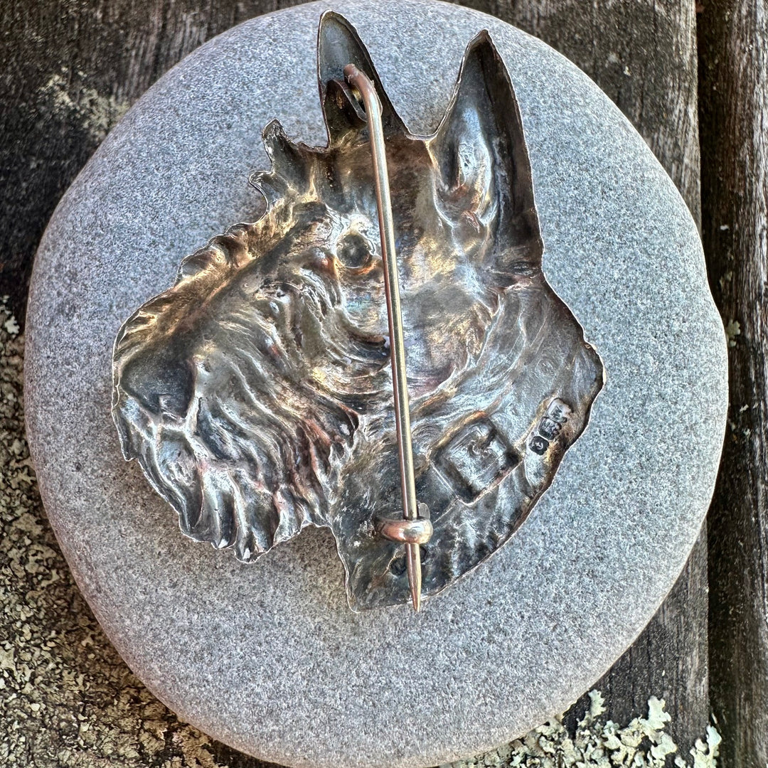 Vintage Scottie brooch in sterling silver