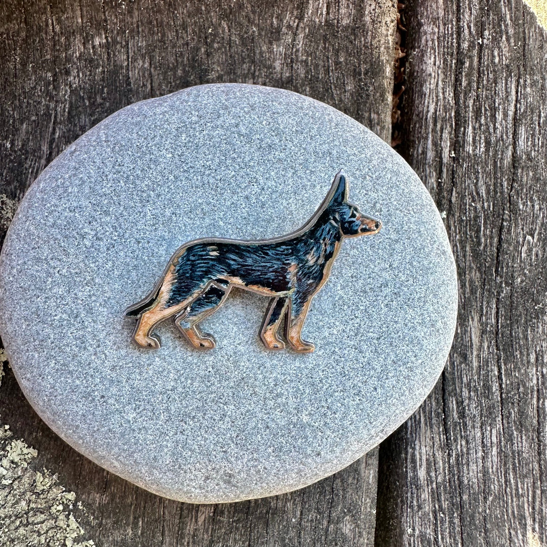Small Vintage enamel &amp; sterling german shepherd brooch