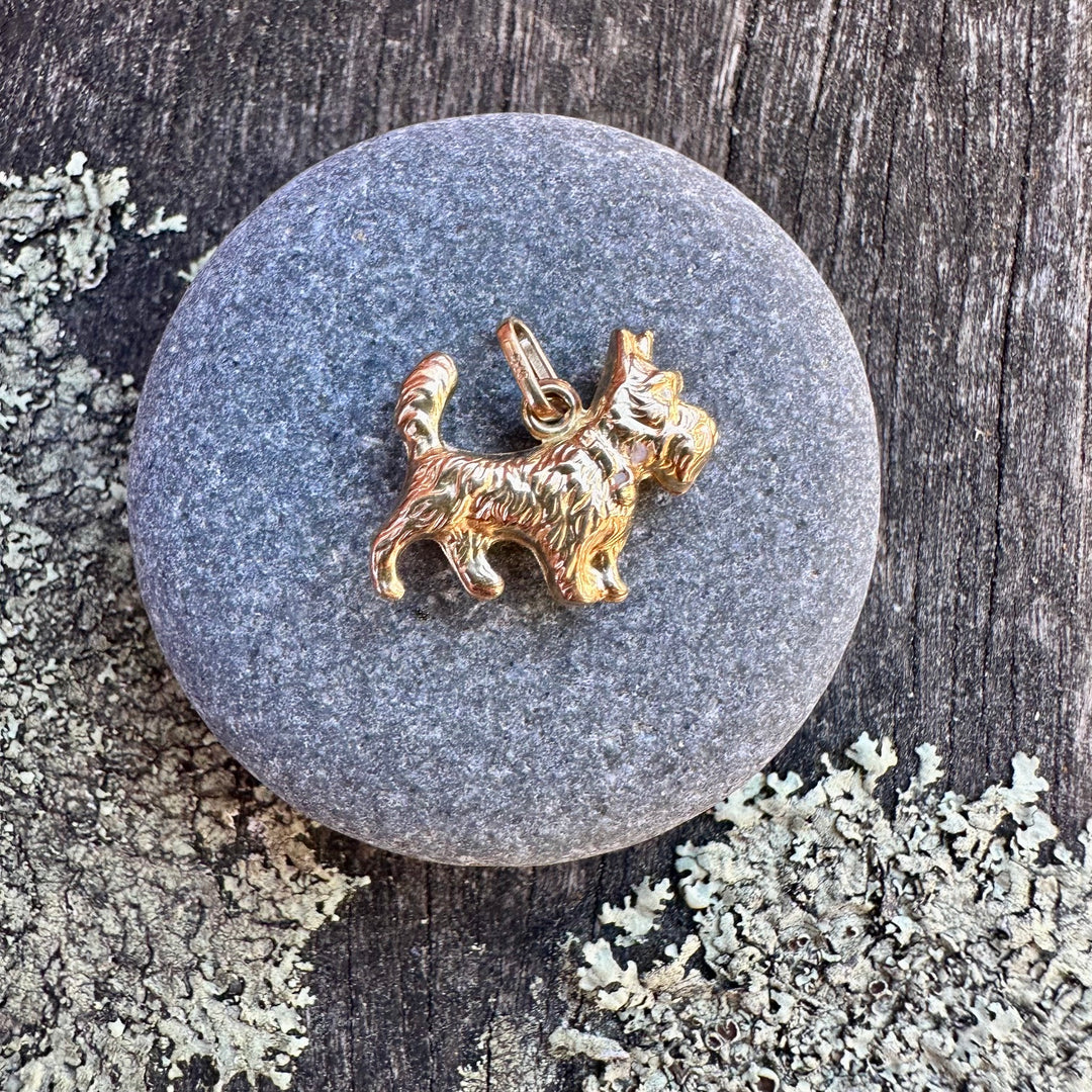 wee Vintage 9ct gold scottie charm