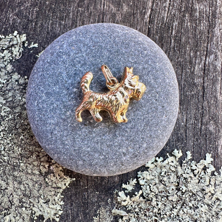 wee Vintage 9ct gold scottie charm
